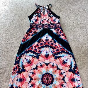 Gorgeous maxi dress!